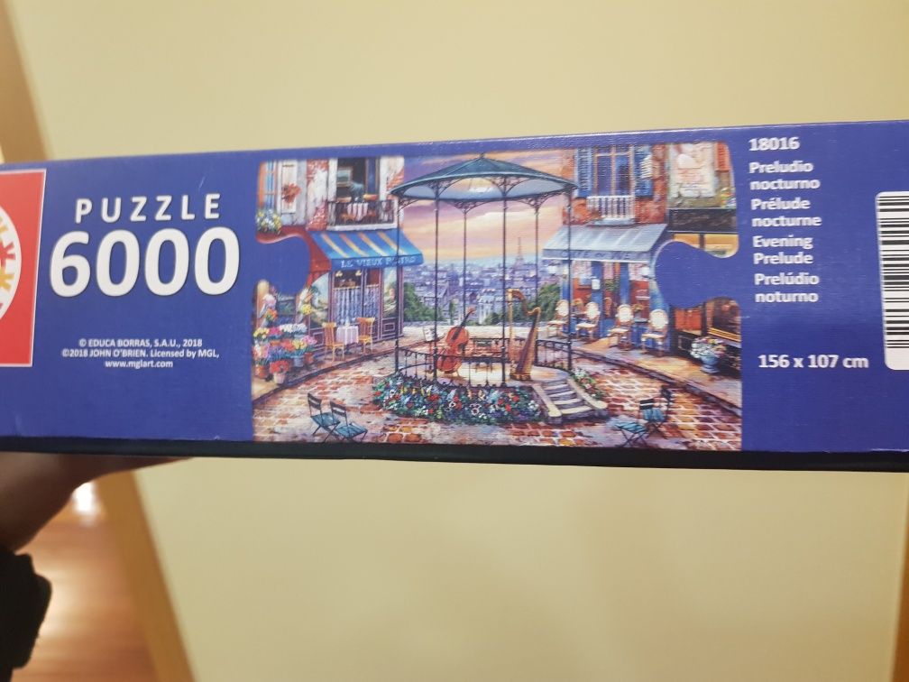 Puzzle 6000 peças montado e colado