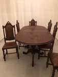 Mesa completa com 8 cadeiras