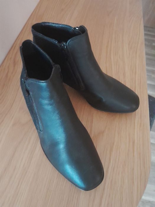 Botki damskie marki Ara rozmiar 40