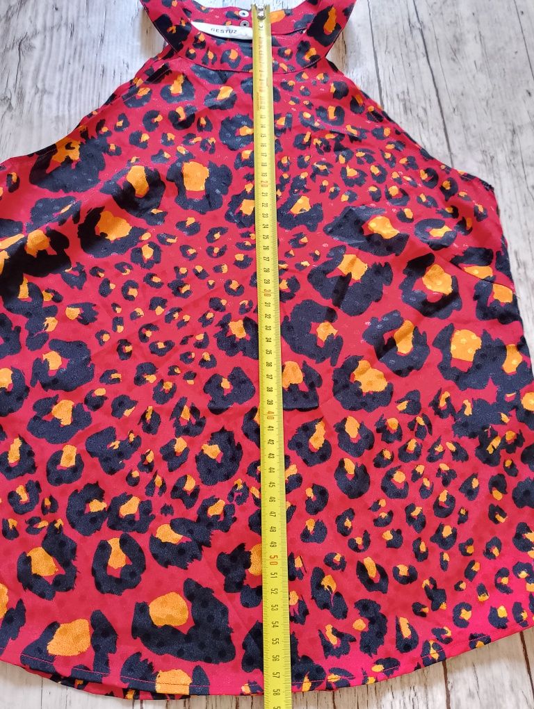 Top w zwierzęcy print Gestuz r.34