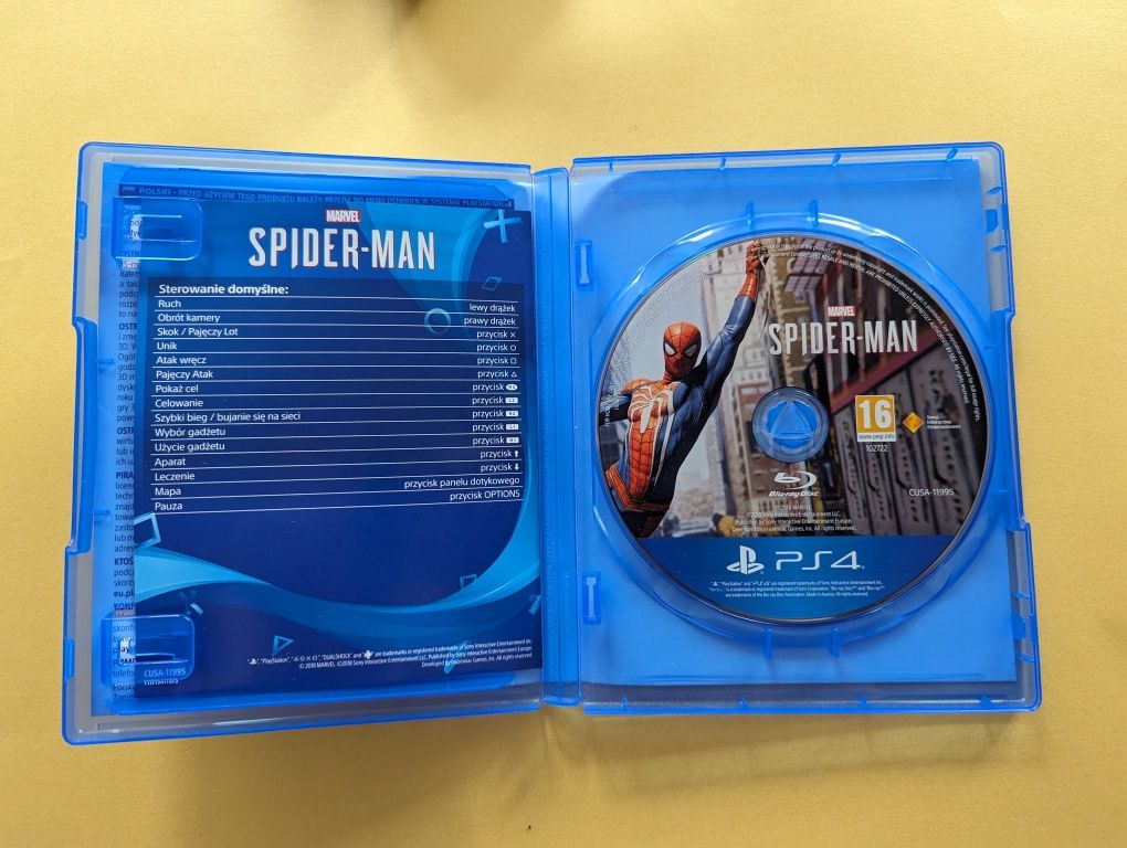 PlayStation 4 slim 1Tb +spiderman