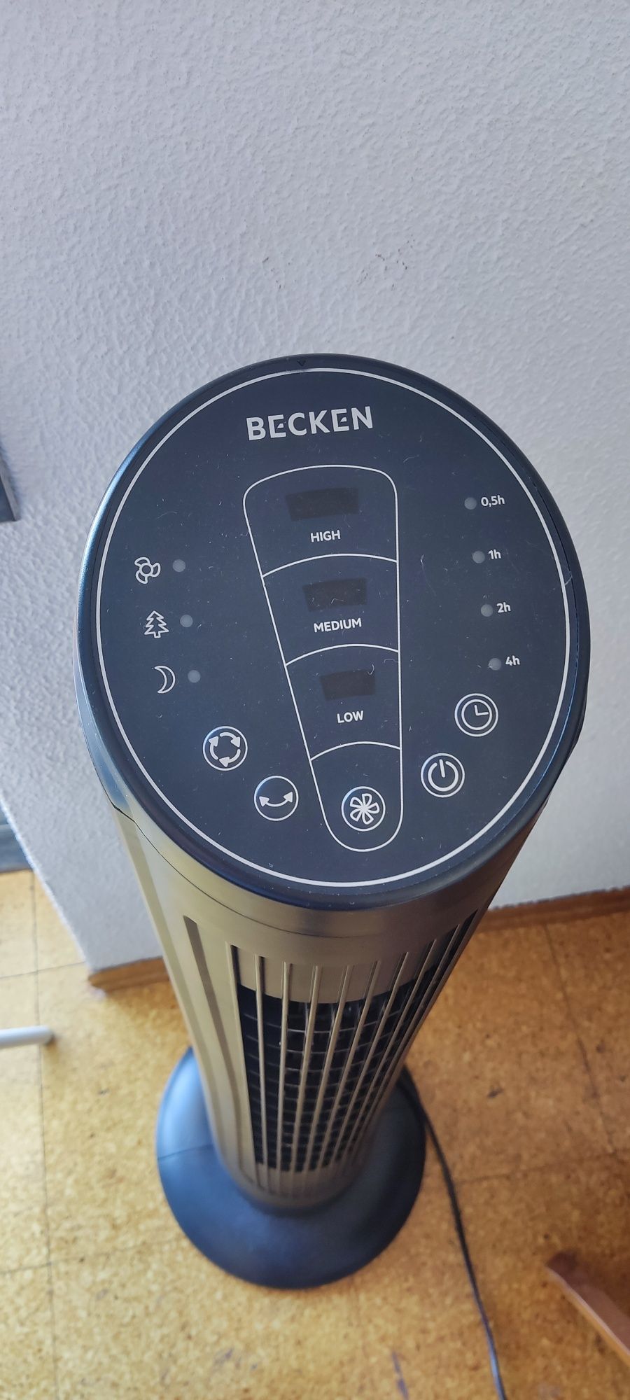 Coluna de Ar BECKEN BTF3331 (3 velocidades - 45 W)