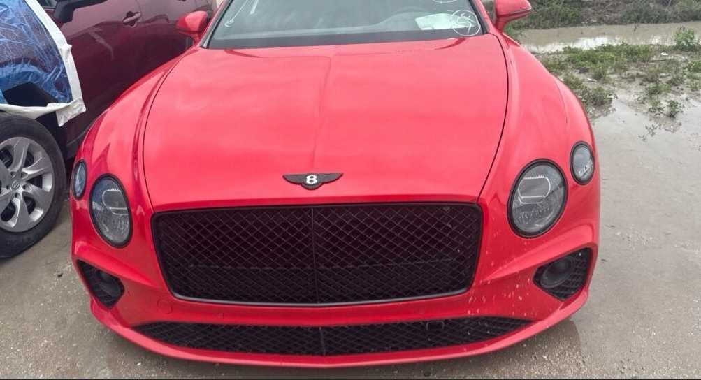Bentley Continental бампер запчасть розбор бентлі контінентал запчасти