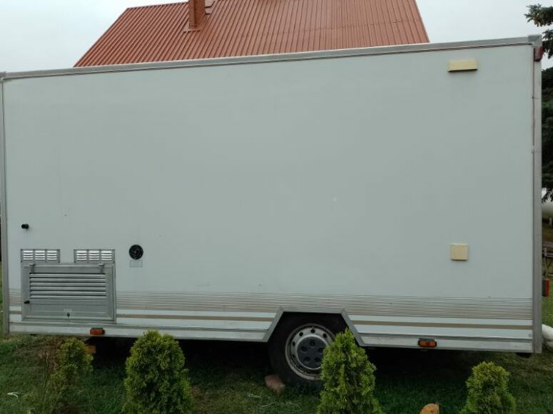 Zabudowa kontener autosklep foodtruck bar ryby mięso wędliny