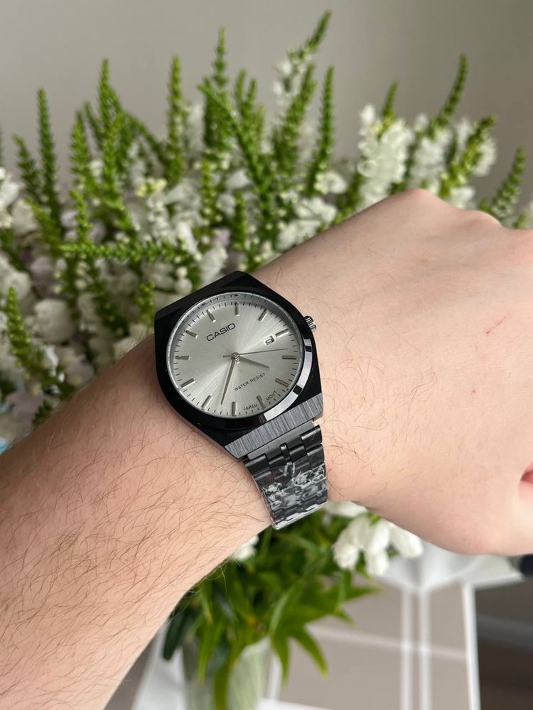 Продаю годинники Casio