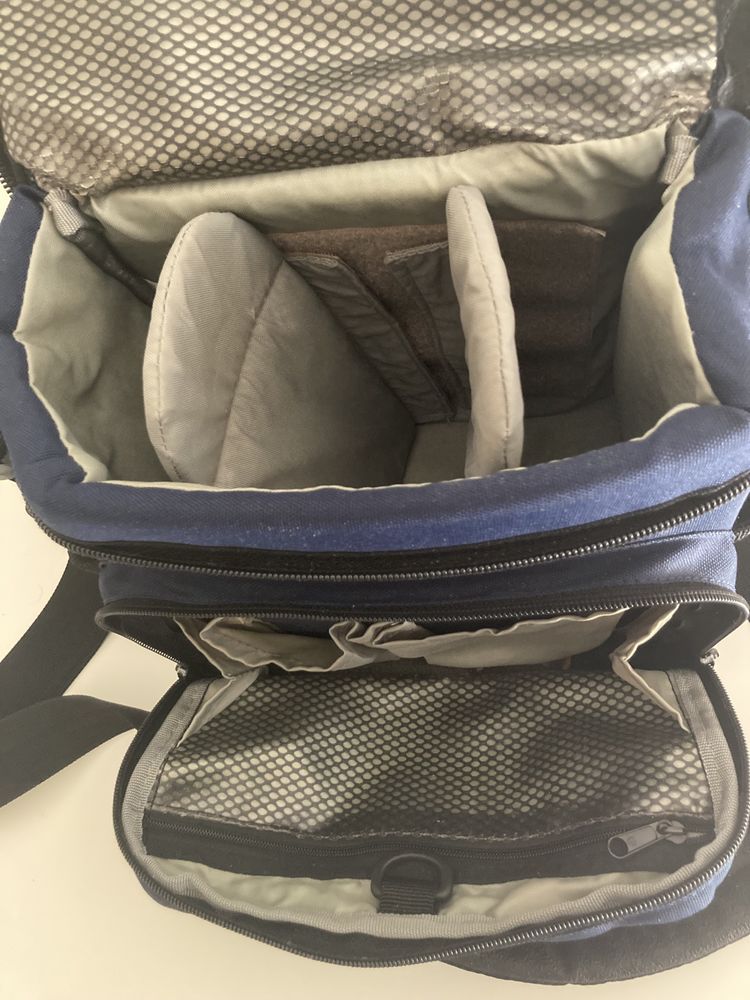 Bolsa Máquina Fotográfica Lowepro Nova 2