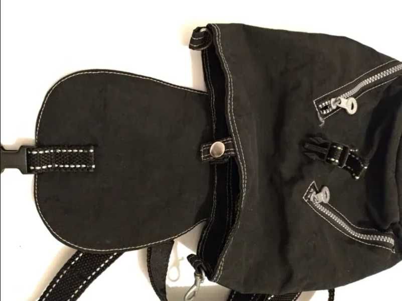 Mochila Black Paw em preto