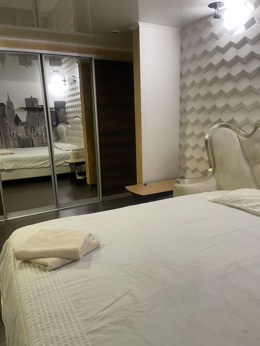 Подобова. Погодинна оренда квартири. VIP студия 95 квартал, Центр