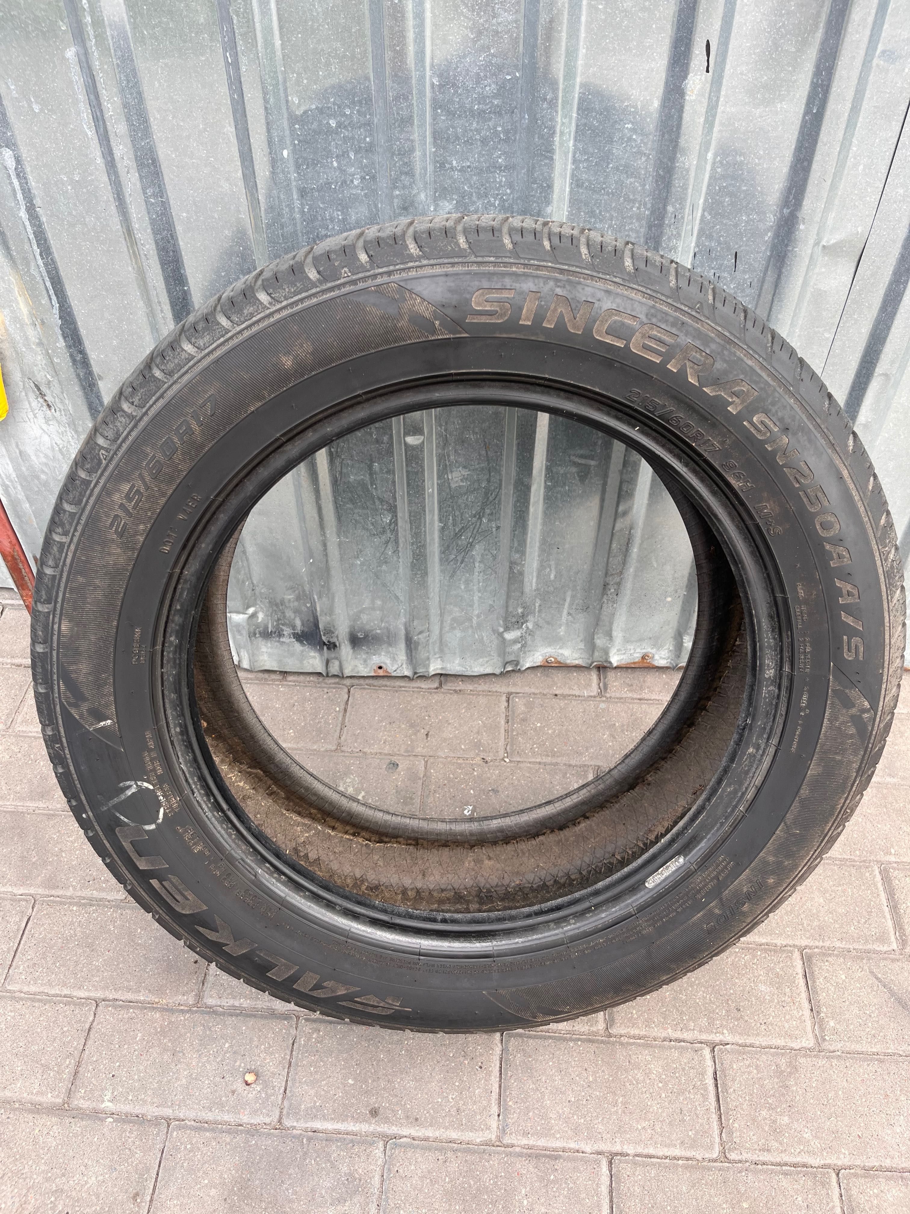 Opony całoroczne Falken Sincera 215/60 R17