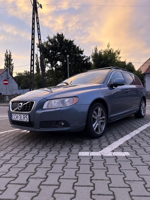 Volvo v70 2012 kombi