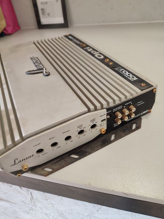 Amplificador LANZAR