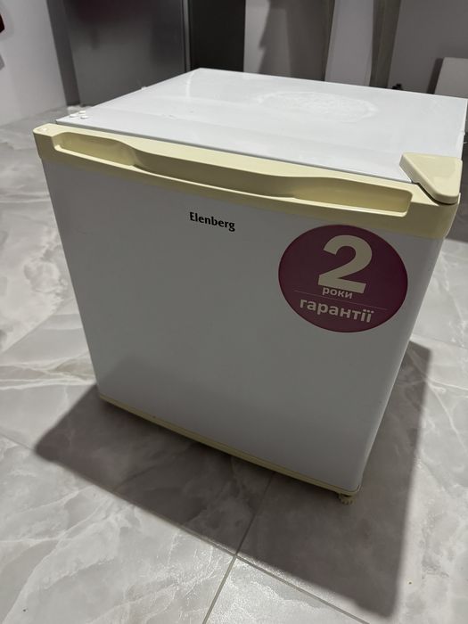Холодильник Elenberg