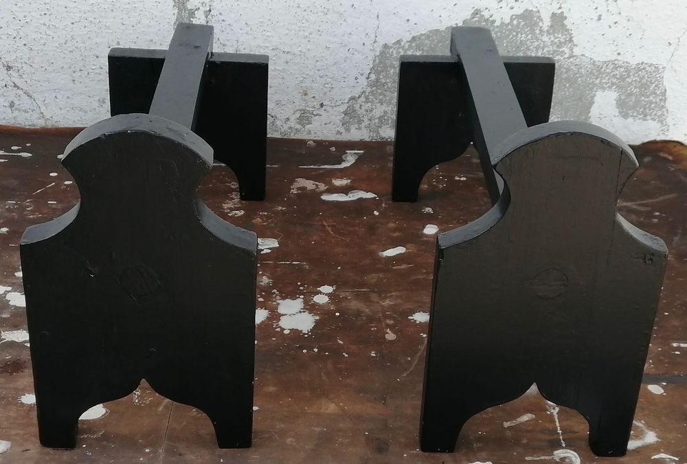 antigos pés de bau