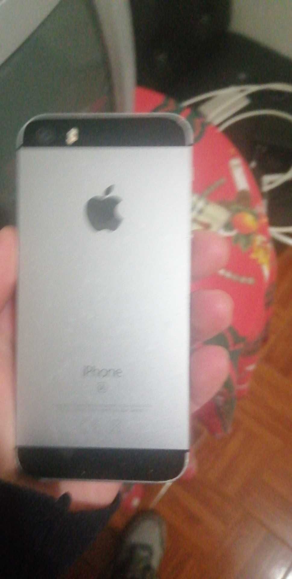 Vendo iPhone Se praticamente novo