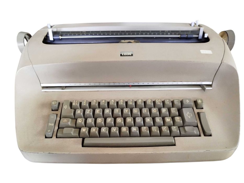 Máquina de escrever elétrica IBM Selectric