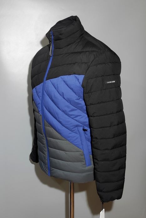 Calvin Klein M куртка чоловіча пуховик