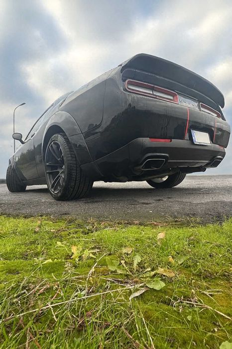 Dodge Challenger Scat Pack Widebody 6.4L Hemi– wynajem z kierowcą