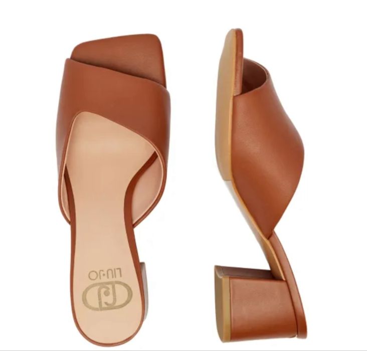 Шльопанці Liu Jo, нові