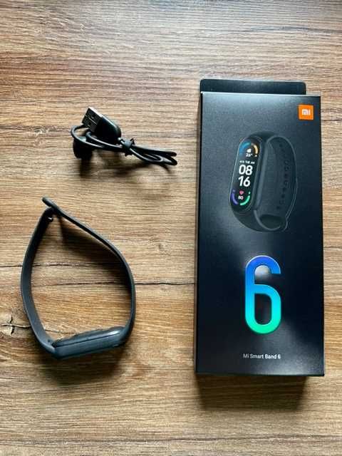 Smartwatch Xiaomi Mi Band 6 czarny z kablem