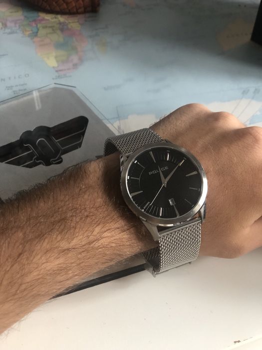 Relógio Police em mau estado para peças