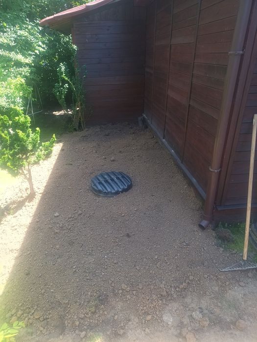 Plastikowe szambo zbiornik na nieczystości