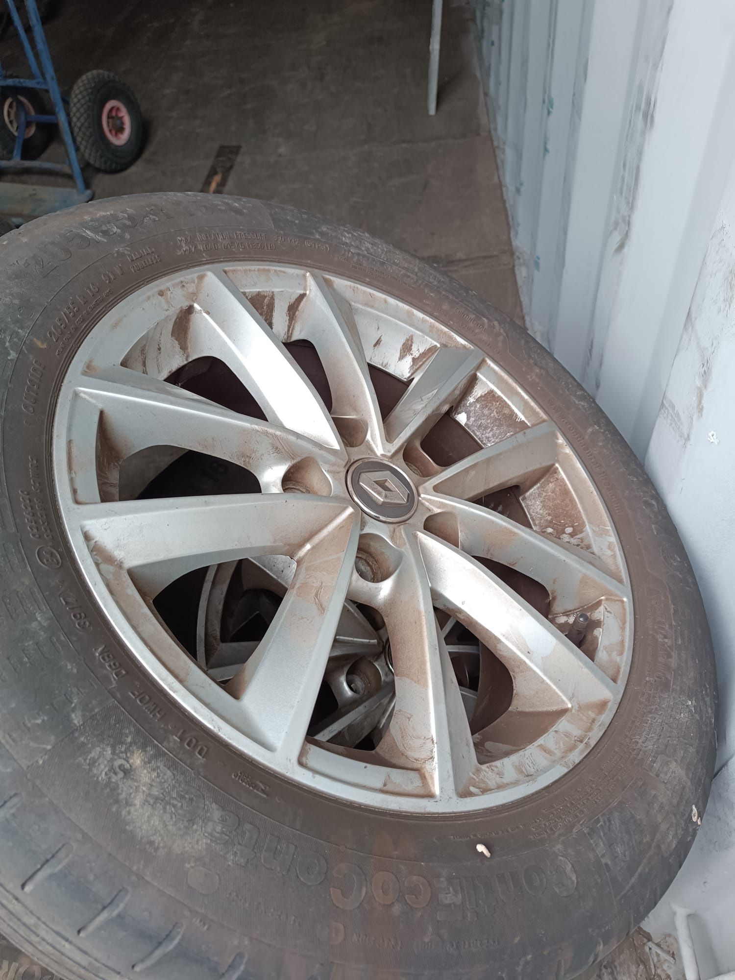 Sprzedam do reanult Megane iv felgi koła 16