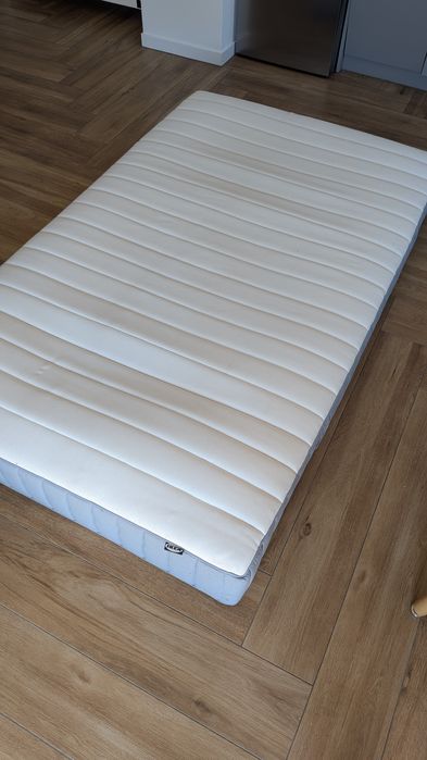 Materac IKEA VALEVÅG 120x200 – jak nowy