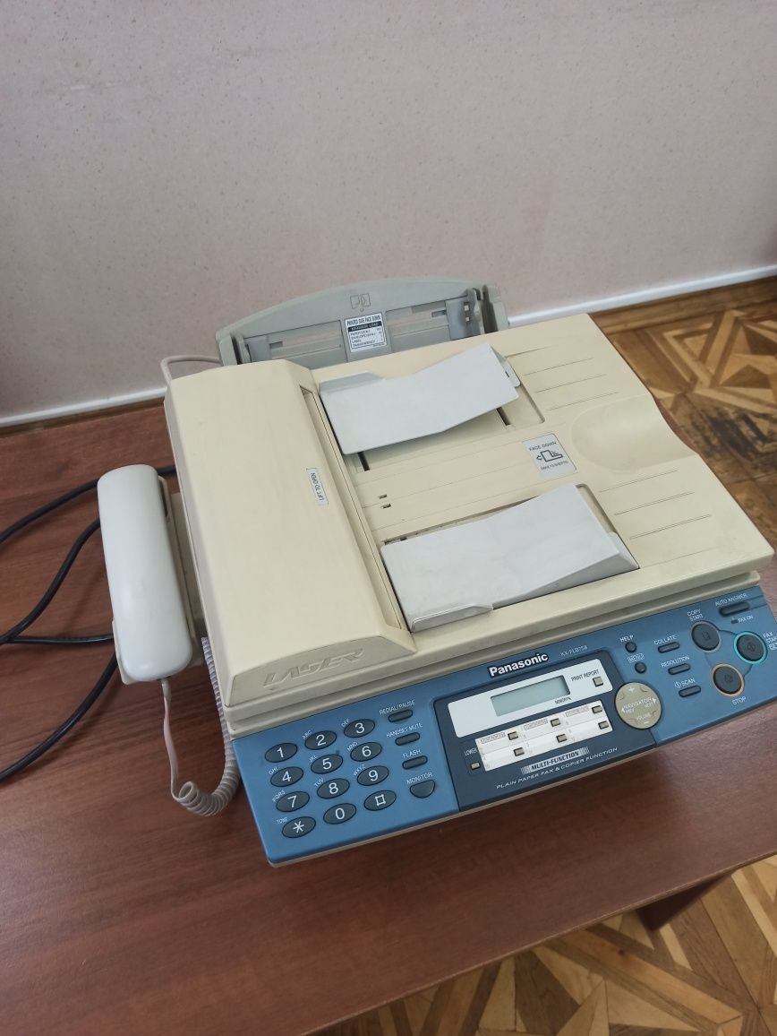 Panasonic KX-FLB758 прінтер телефон факс ксерокс 4в1