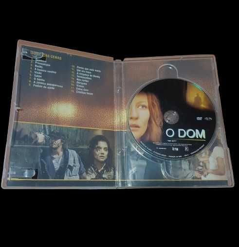 O DOM (Cate Blanchette, Keannu Reeves, Katie Holmes, Hilary Swank)