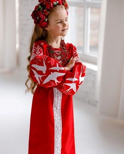 Червона сукня вишита вишиванка плаття червонедля дівчинки гарна дешево