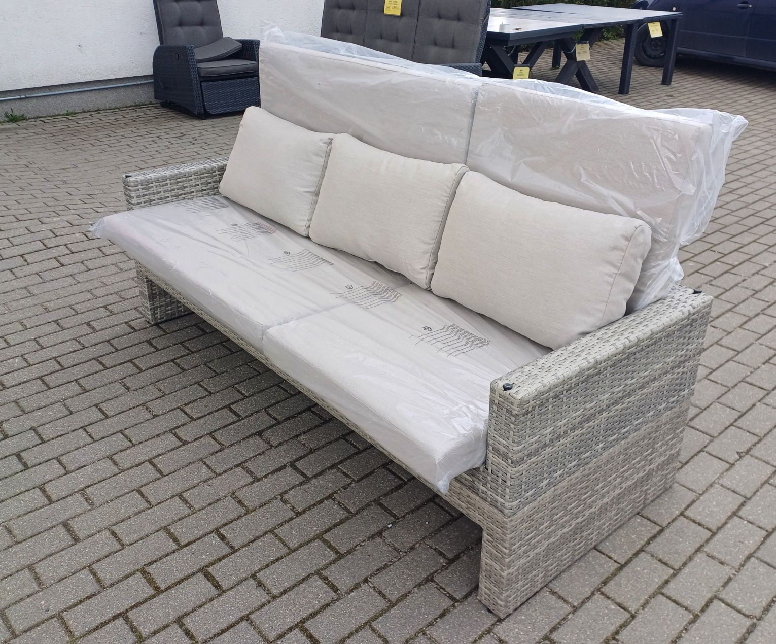 Sofa ogrodowa 2w1 z funkcją leżaków