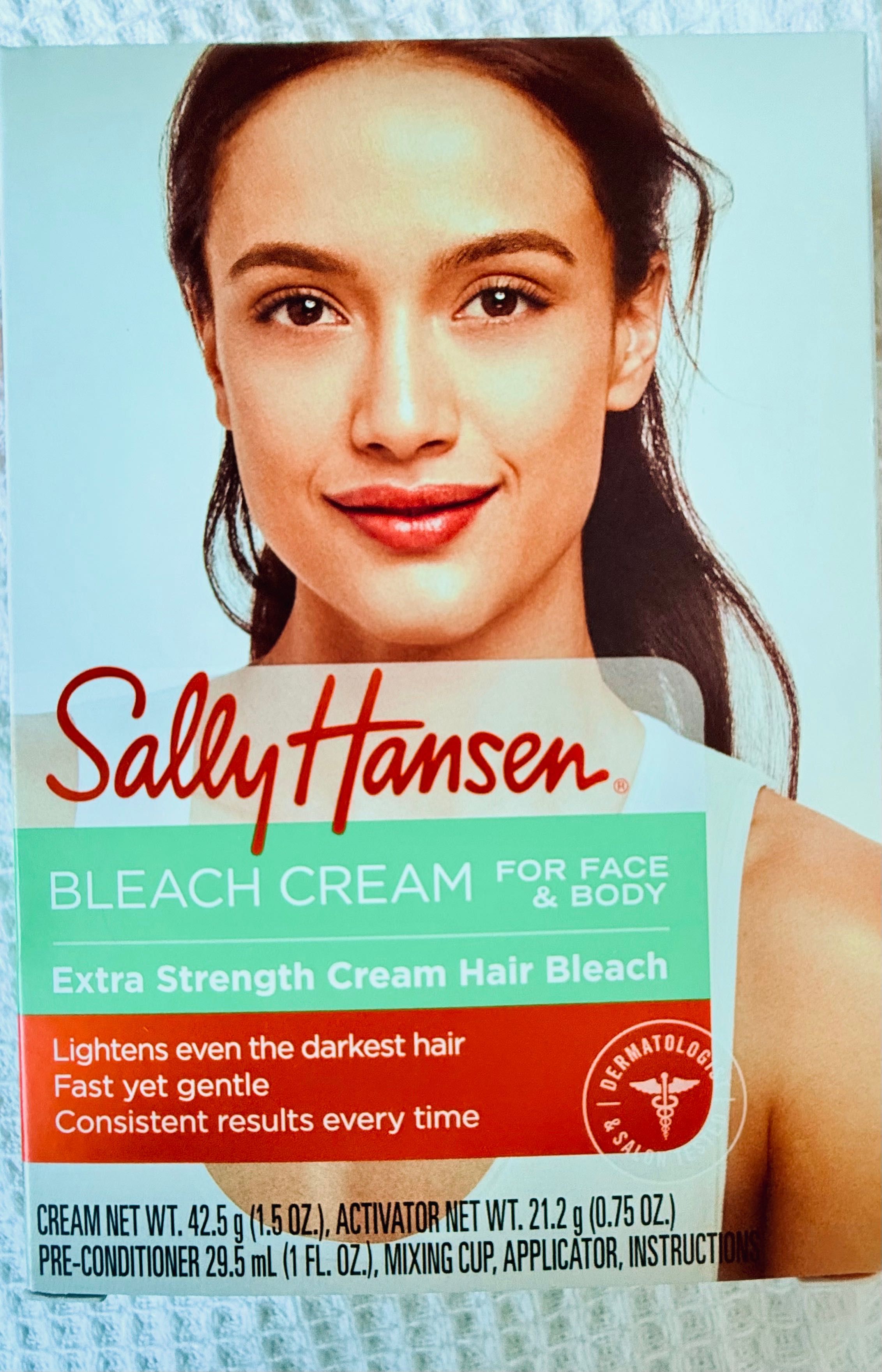 Sally Hansen rozjaśniacz do włosków na twarzy i ciele z USA