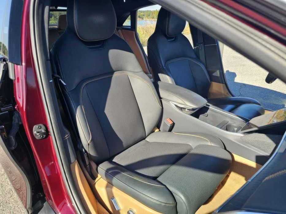 Lucid Air Touring      2023