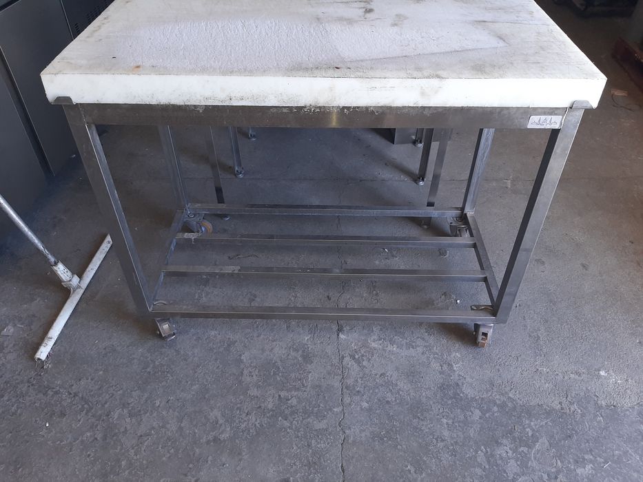 Prancha ou mesa de corte para talho