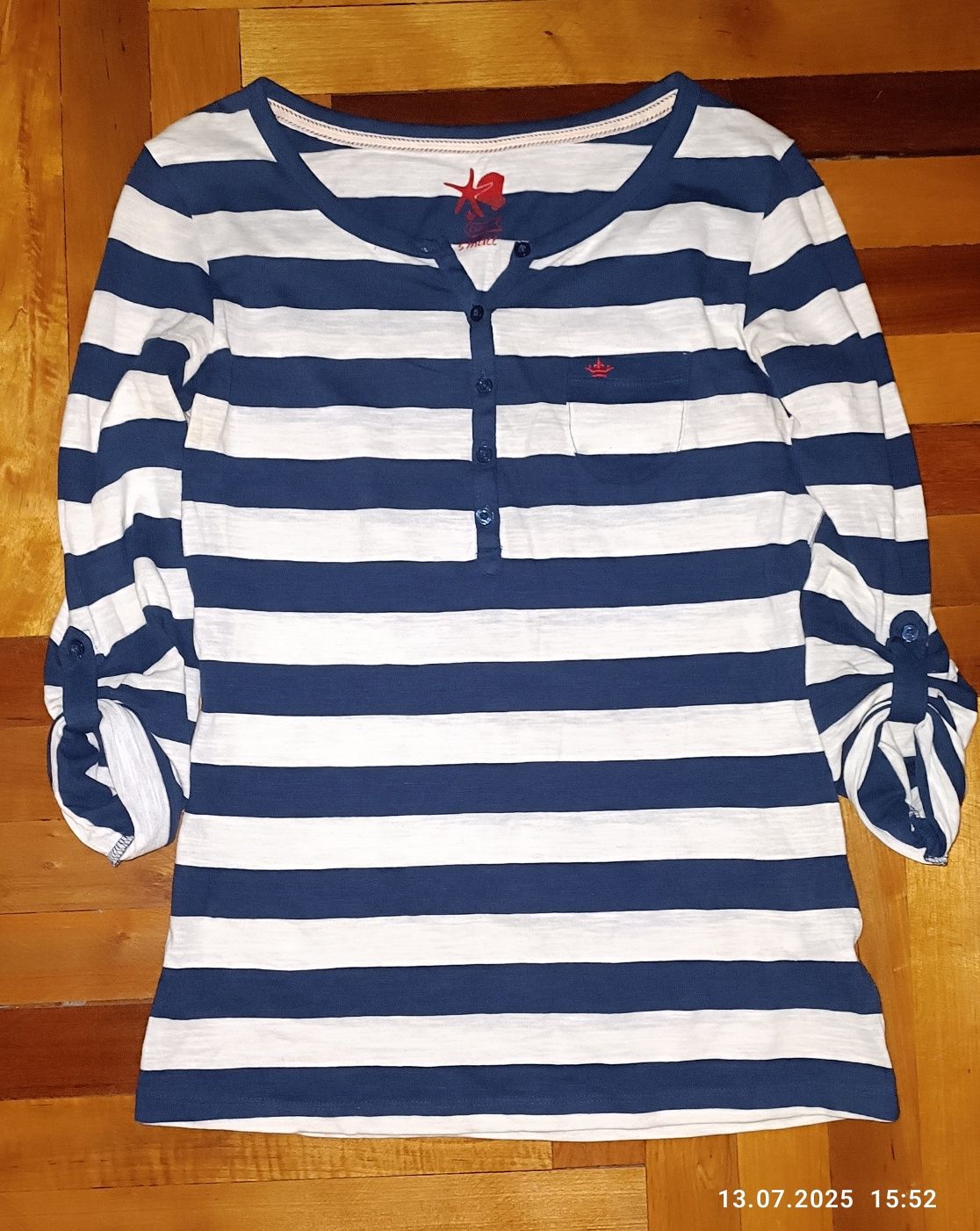 Adidas, Guess, COLIN'S кофти