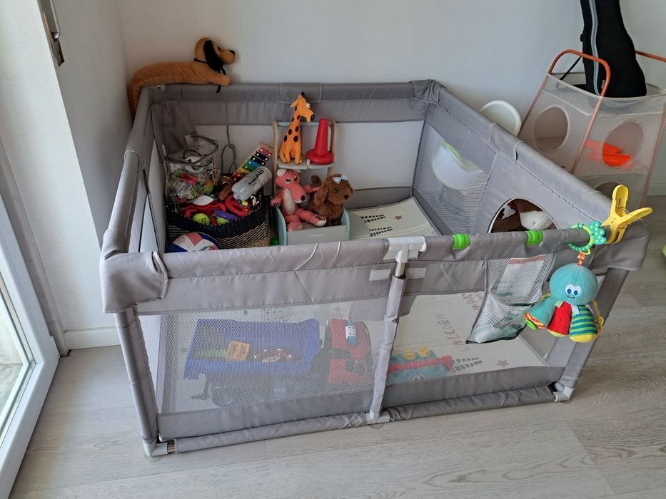 Parque infantil cinzento 125 x 125 x 63 cm