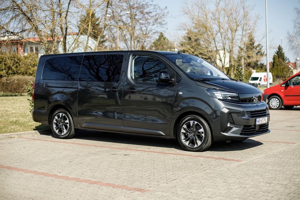 Wynajem Busów 9- osobowych Wypożyczalnia Radom