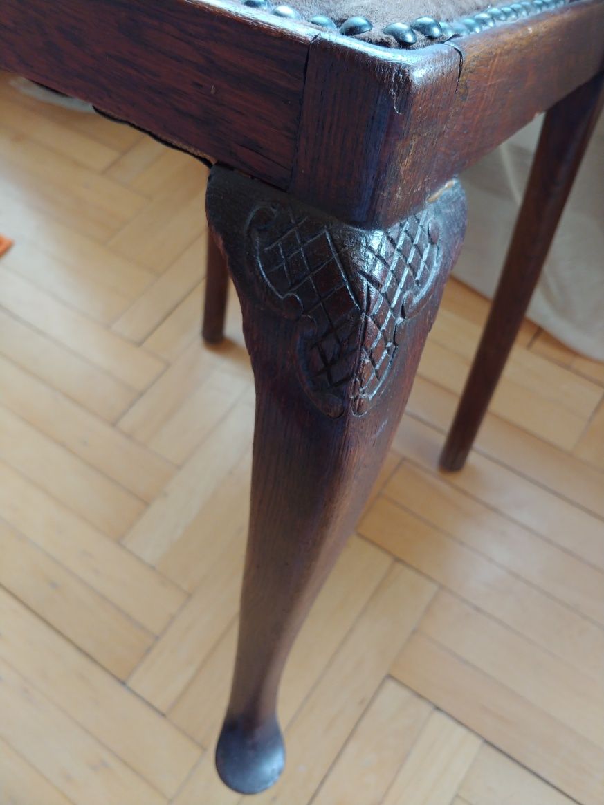Krzesło Chippendale holenderskie drewno orzechowe rzeźbione nogi