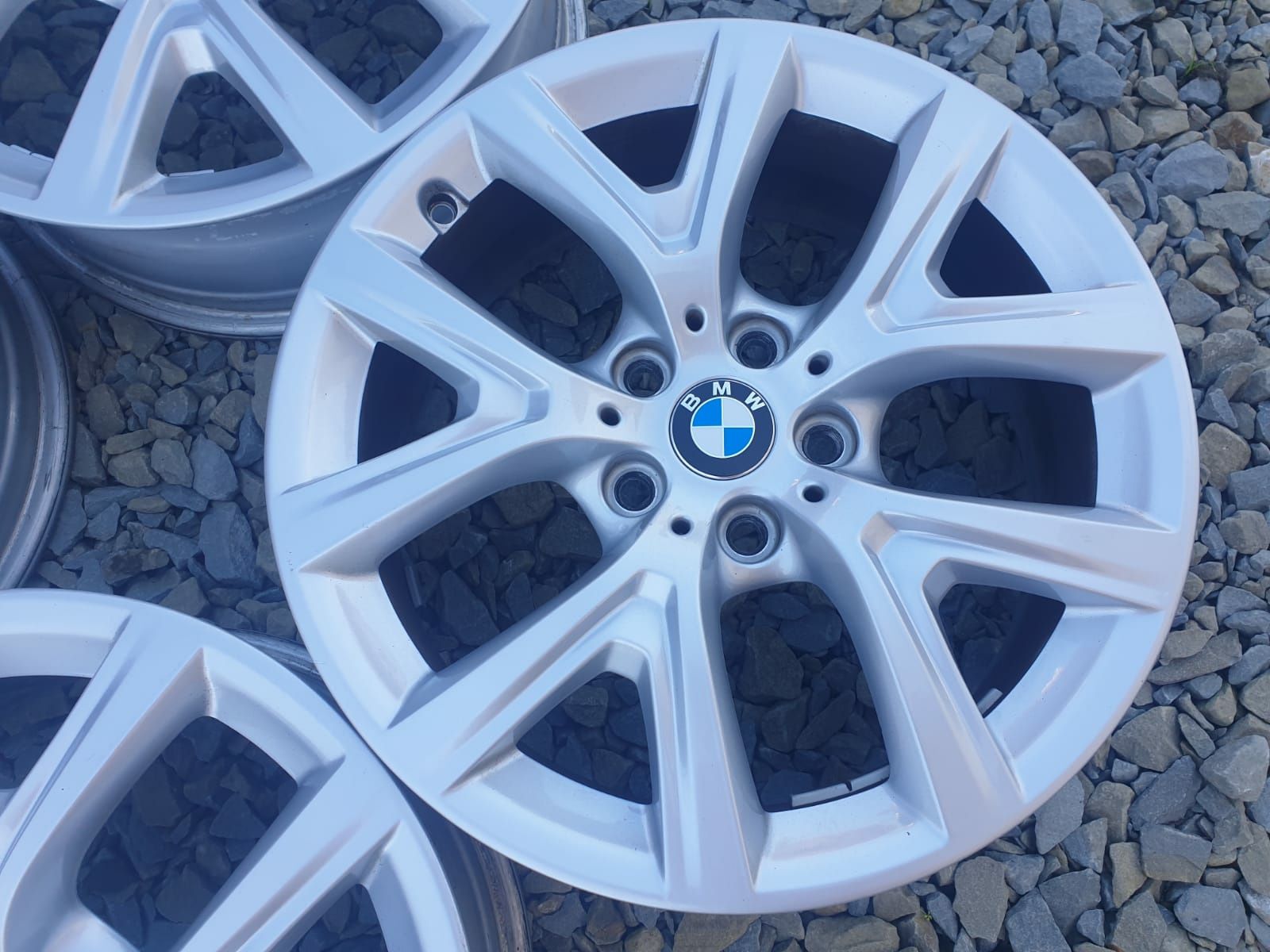 Felgi BMW 17" 5x112 X1 F48 X2 F39 F45 F40 Audi A4 B8 A5 Mercedes