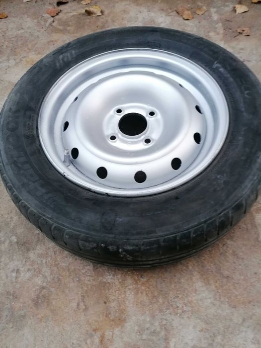 Продам резину зима 205 60 R16