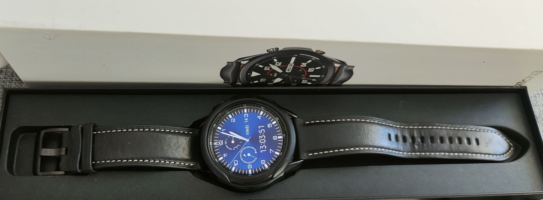 Samsung Galaxy watch 3 + szkło hartowane +etui  Spigen + paski