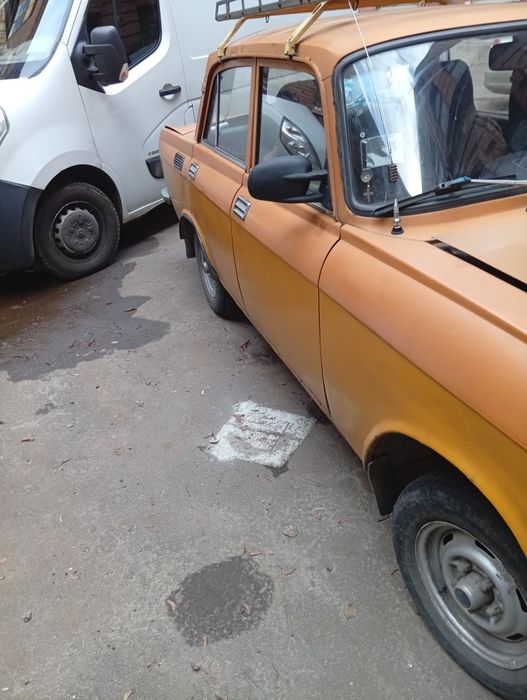 Продам Москвич 2140