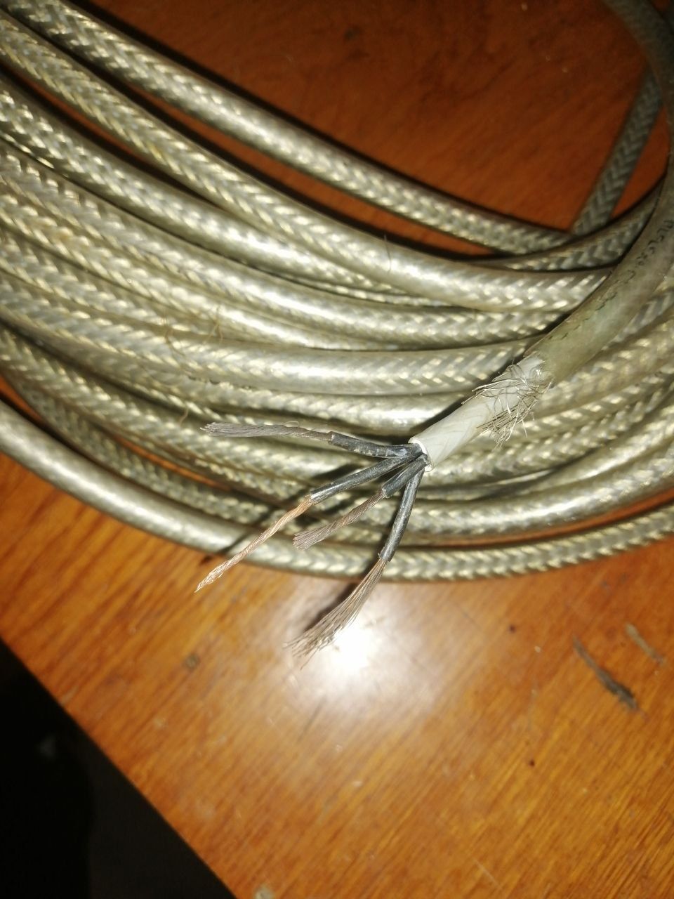 Мідний кабель 4-х жильний
