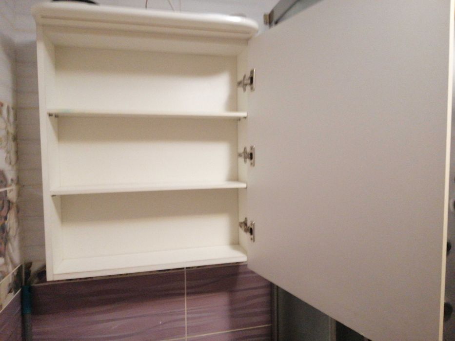 Поличка в вану кімнату б/в