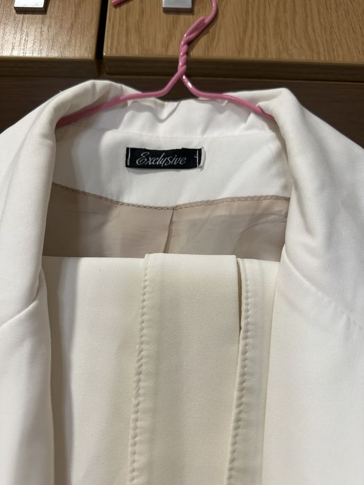 Костюмы женские размер М