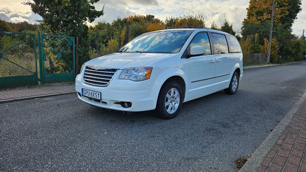 Chrysler Town&Country 4.0 Instal Gaz / 7-Osobowy / Skóra / DVD