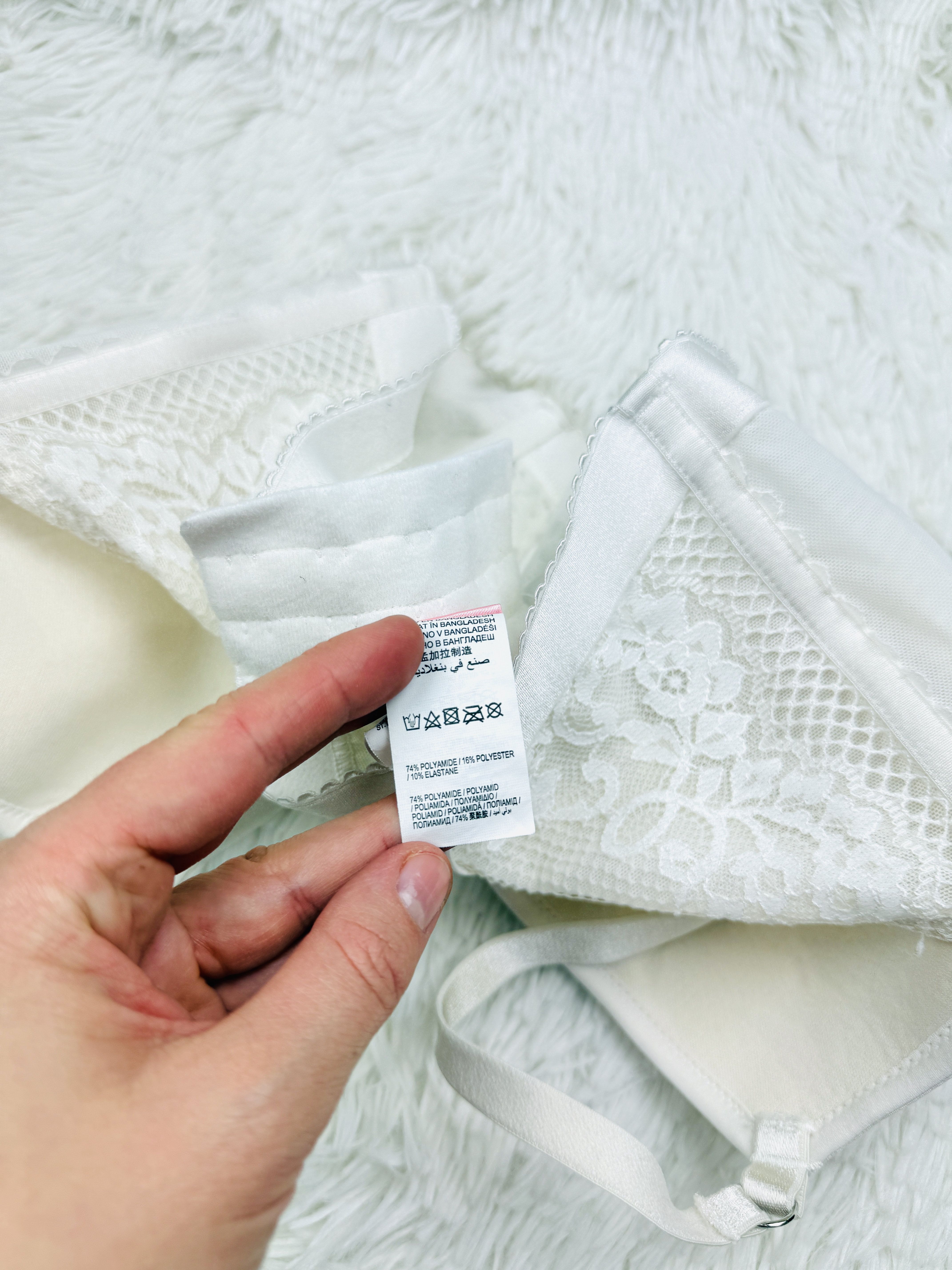 Biustonosz usztywniany 70E ecru Hunkemoller