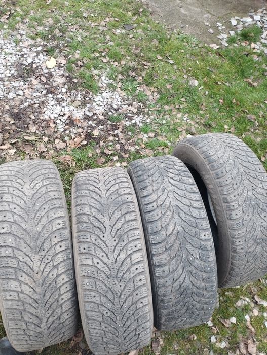 Продам зимнию резину nokian r15,195,65