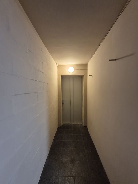 Здам комірку. Варшавський