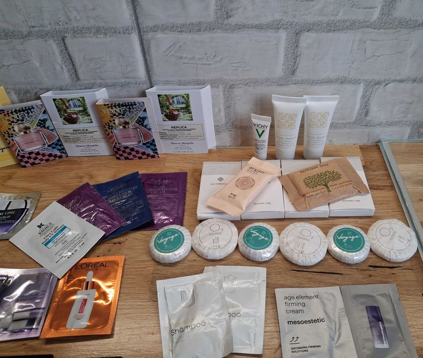 Kosmetyczka Kuferek BANGERHEAD Kalendarz Adwentowy Woreczki + Gratisy